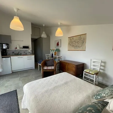 Au Calme Avec Jardin Et Stationnement Apartament Vannes